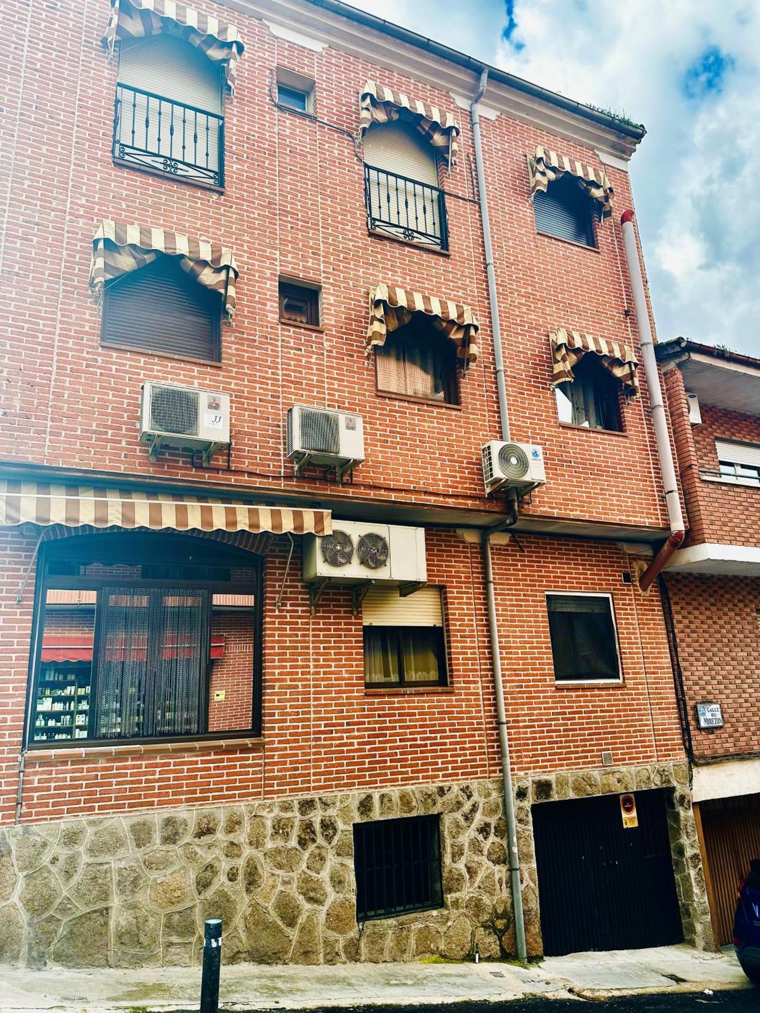 Hostal La Taberna Arenas de San Pedro Exterior photo